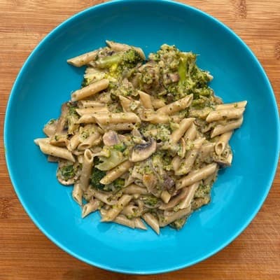 Pasta con broccoli, funghi e latte di cocco🥦🥥🥥