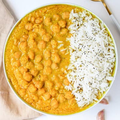 Ceci al curry con riso basmati.
